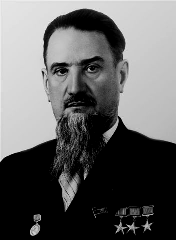 Director Igor Kurchatov.
